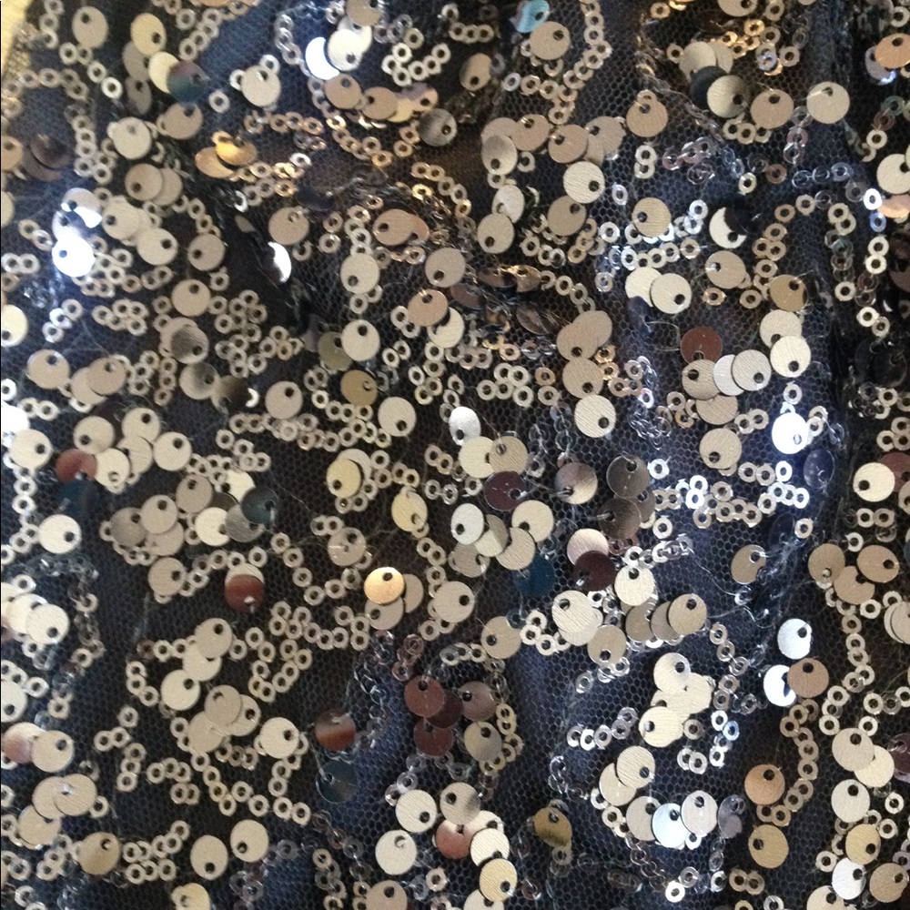 Dress - Picture 3 of 6